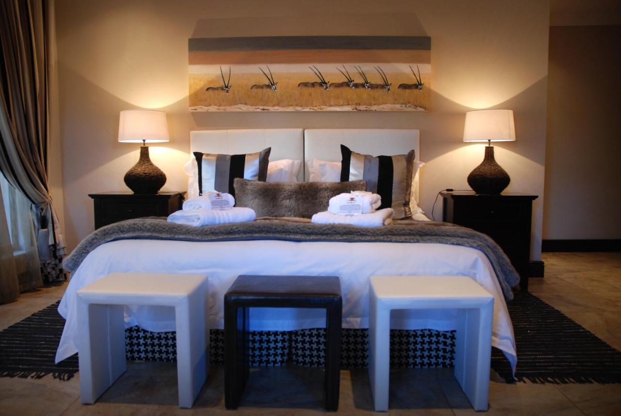 Kathuhari Guesthouse — 5-Star Luxury Hotel in Kathu, South Africa