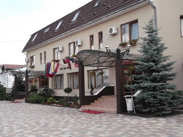 Hotel Melody — hotel in Satu Mare