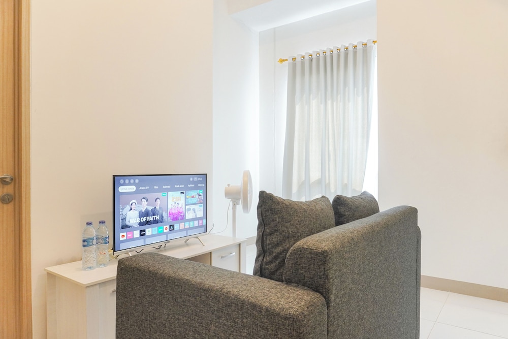 Restful and Comfy 2BR Tokyo Riverside PIK 2 Apartment By Travelio — 4-Star Luxury Hotel in Tangerang, Indonesia