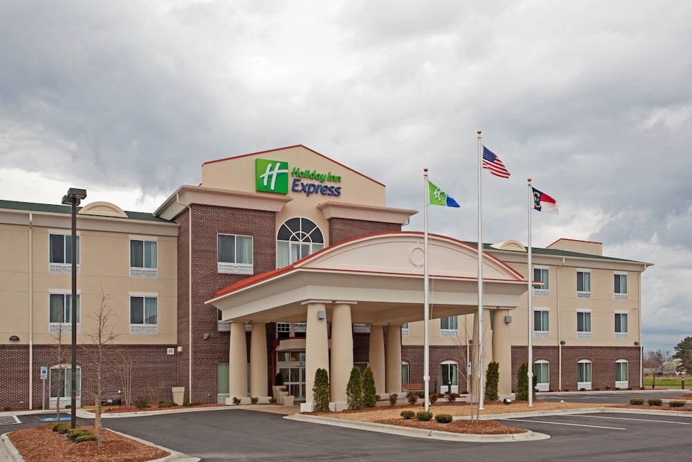 Holiday Inn Express Pembroke by IHG - photo 73