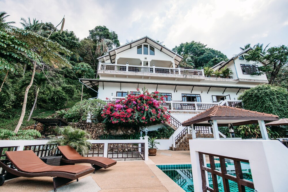 Jungle Emerald Rock Luxury Villa — 4-Star Luxury Hotel in Koh Samui, Thailand