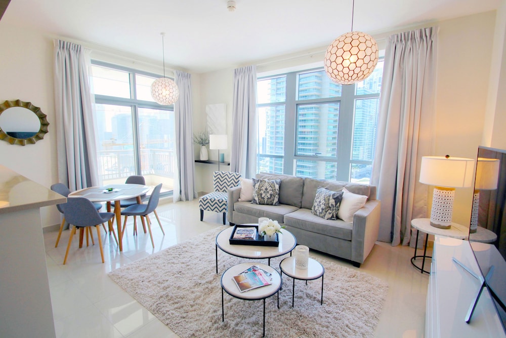 Kennedy Towers Claren — 4-Star Luxury Hotel in Dubai, United Arab Emirates