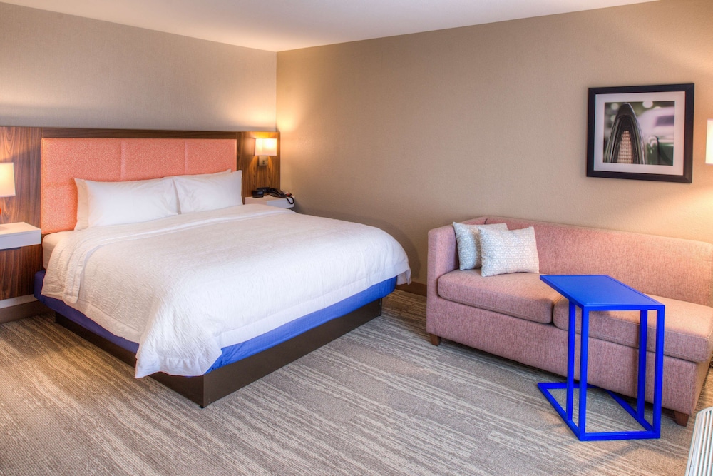 Hampton Inn & Suites Wixom - photo 24