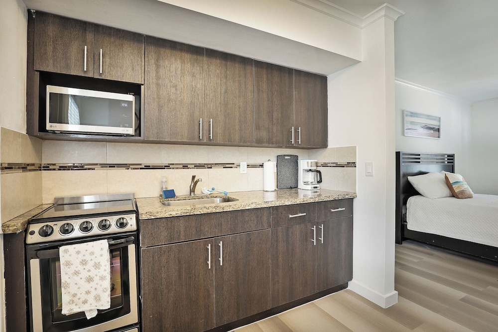La Mer Suites - photo 30