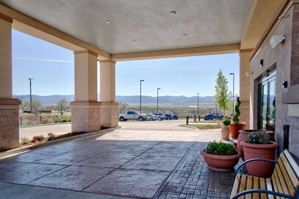 Hampton Inn & Suites Denver Highlands Ranch - photo 51