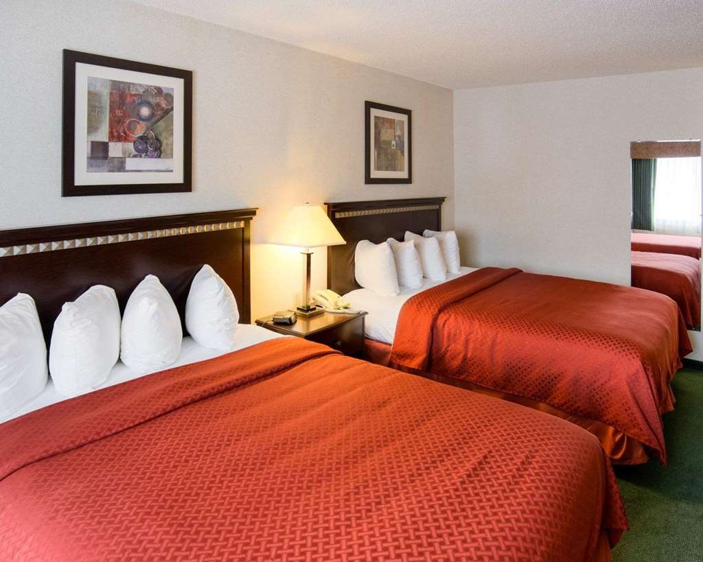 Quality Inn near Northtown Mall & National Sports Center - photo 6
