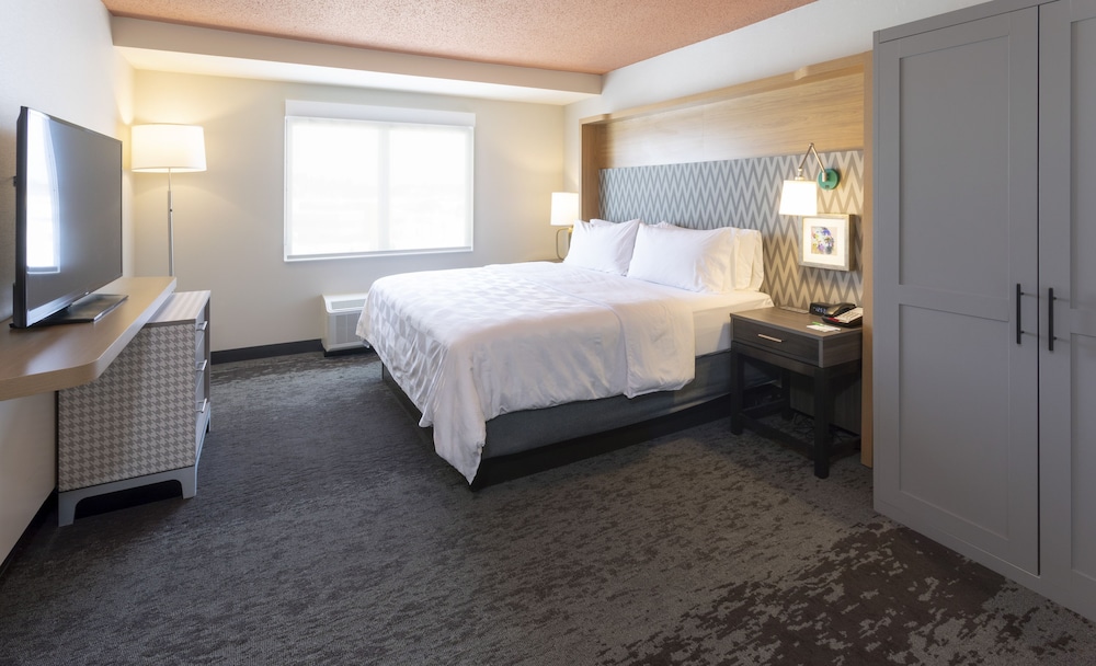 Holiday Inn Marquette by IHG - photo 7