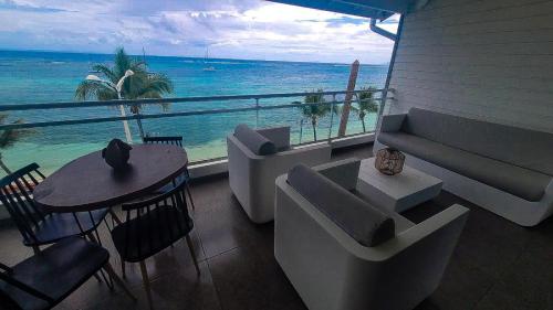 Only4View rooftop Sainte Anne — 4-Star Luxury Hotel in Sainte-Anne, Guadeloupe