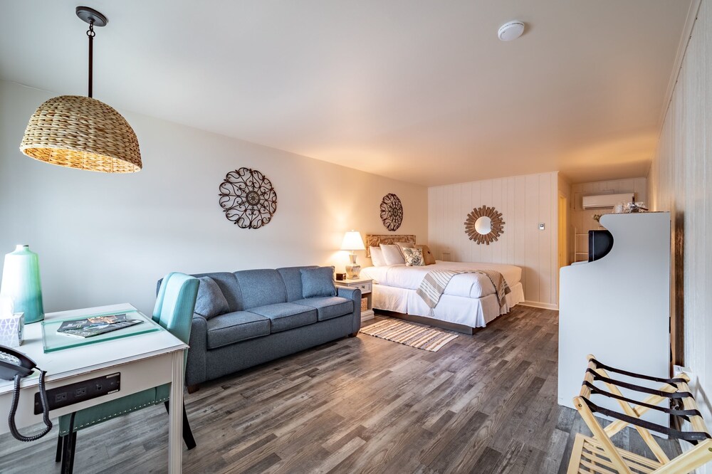 Ocean Glass Inn - photo 32