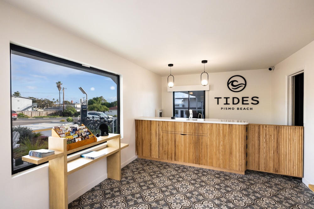 The Tides Oceanview Inn and Cottages - photo 6
