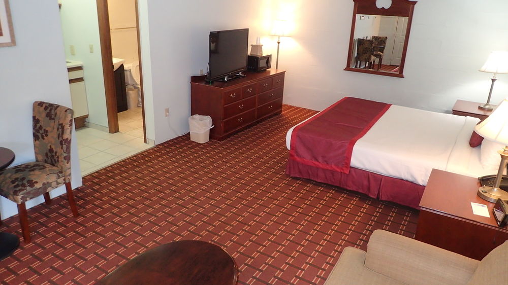Economy Inn & Suites Gatlinburg - photo 11