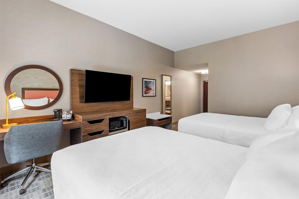 Hampton Inn & Suites Grove City - photo 12