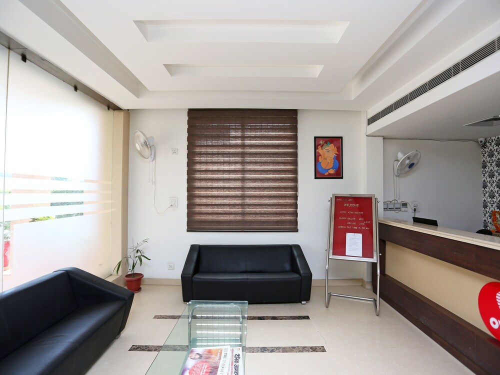 Oyo 8536 Azad Square — Gurgaon — photo 2