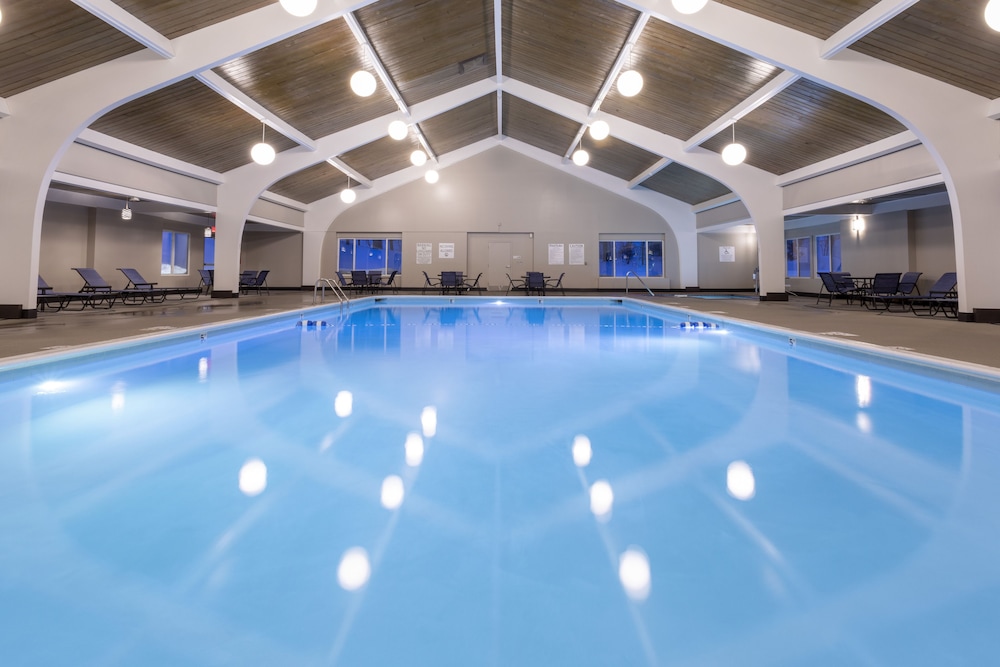 Holiday Inn Marquette by IHG - photo 25