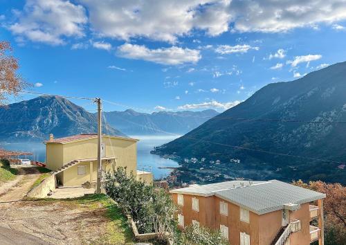 Studio Apartment — 4-Star Luxury Hotel in None, Montenegro