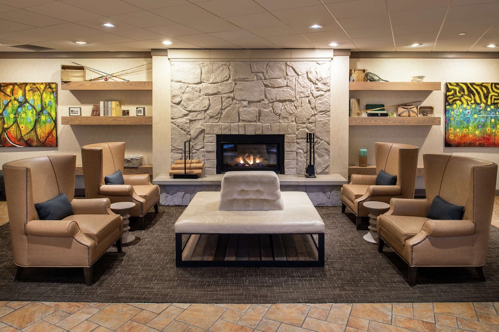 DoubleTree by Hilton Hotel Missoula Edgewater - photo 2