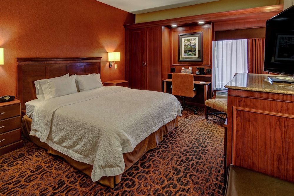 Hampton Inn Winchester - photo 12