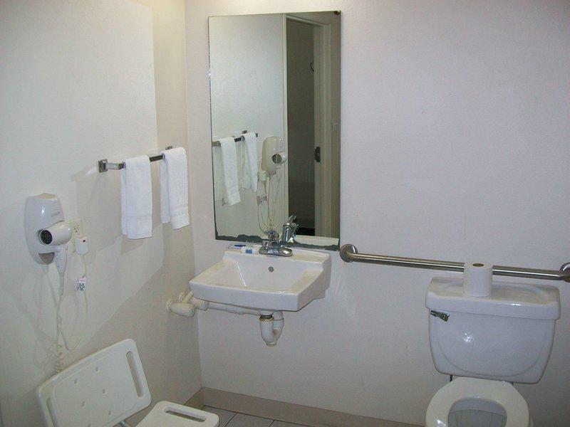 Americas Best Value Inn Kinder - photo 20