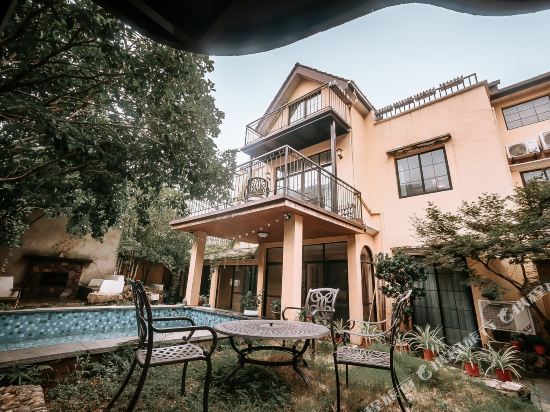 Lafael Garden Hotel in Deqing, People's Republic of China