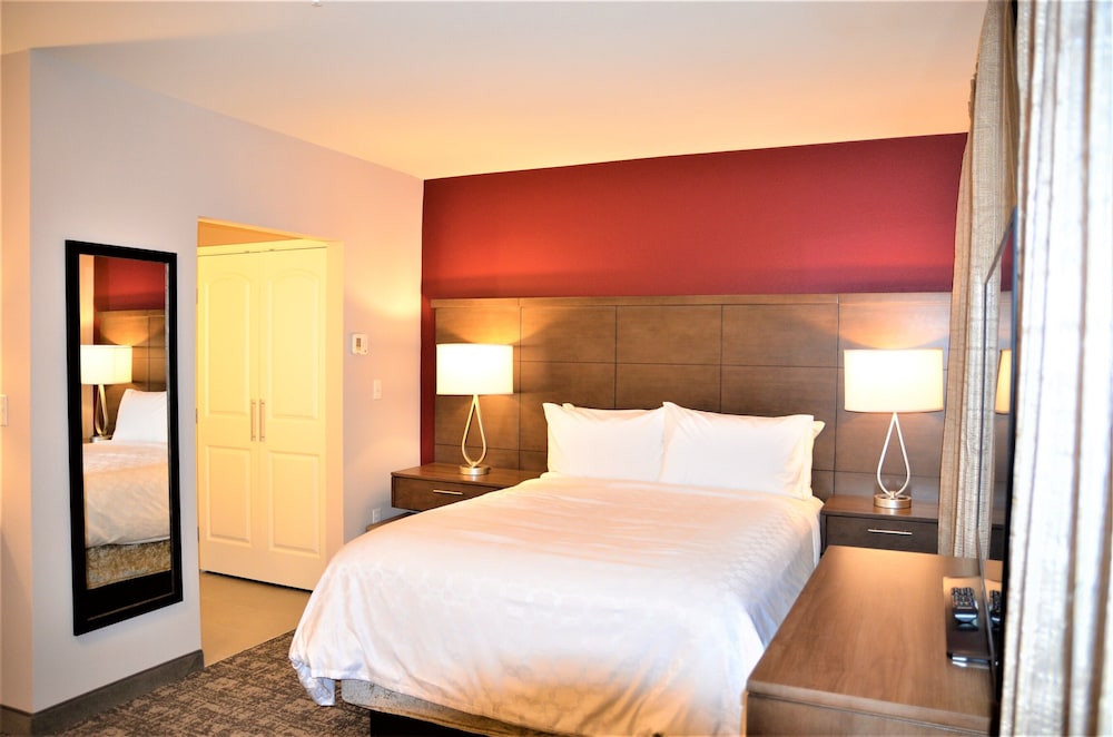 Staybridge Suites Hillsboro Orenco Station by IHG - photo 6
