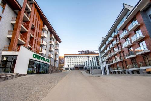 A Modern Suite Close to Gondola Ski Lift