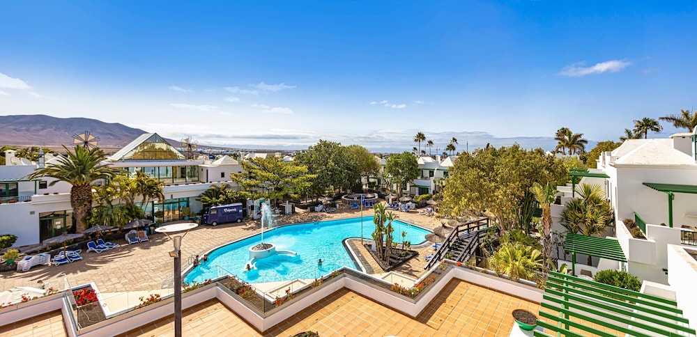 Hotel Thb Royal in Yaiza, Spain