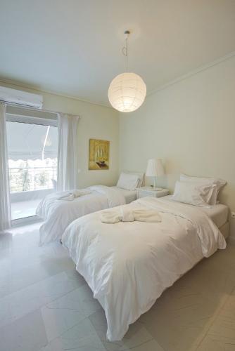 LucyZen Stylish Apt Athenian Riviera near beach — 4-Star Luxury Hotel in Athens, Greece