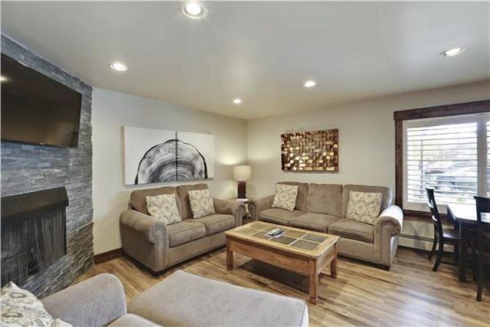 Tannhauser 122 2 Br Condo — 4-Star Luxury Hotel in Breckenridge, United States