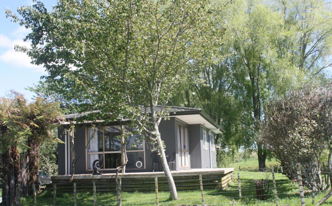 Willow's End - carbon neutral hotel in Unknown City