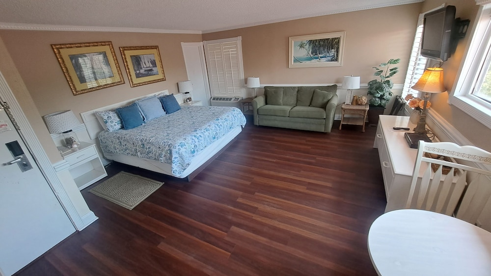 Saint Simons Inn by the Lighthouse - photo 29