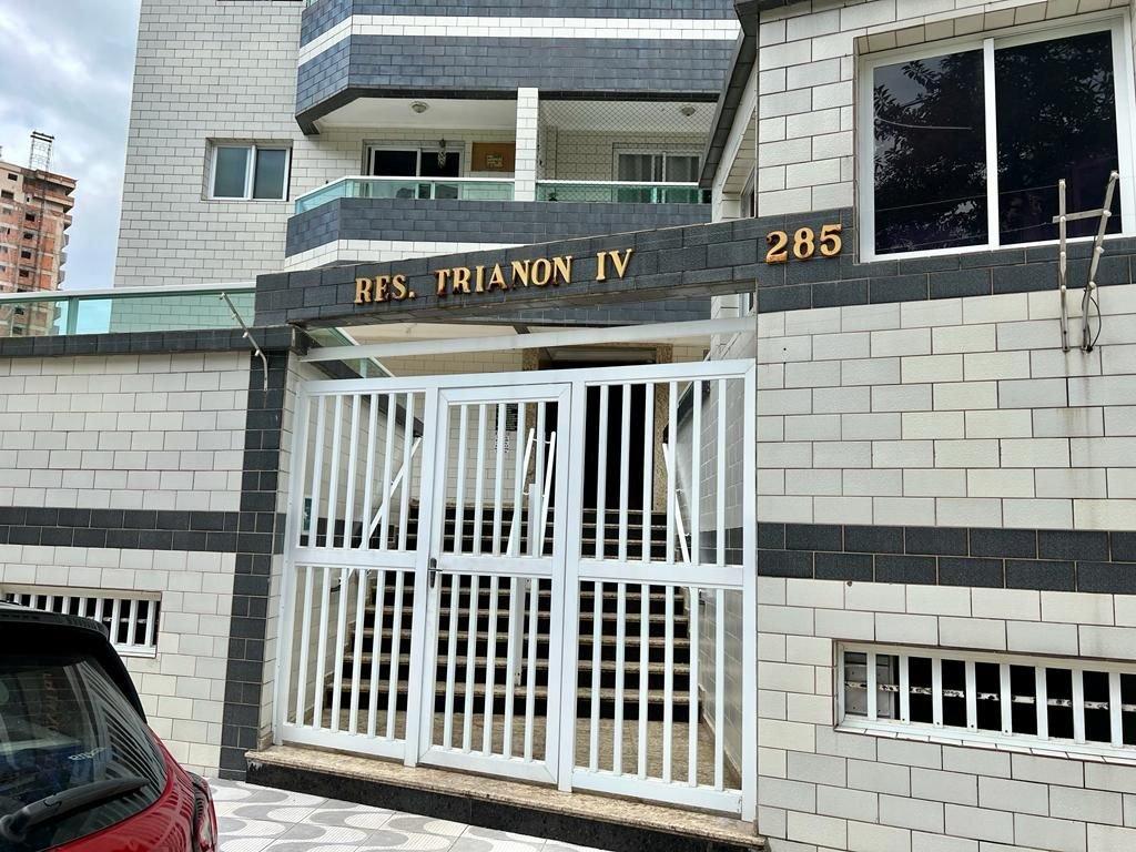 Apto Jóia 2 Dormitórios 200 Metros do Mar Praia Grande in Praia Grande, Brasil