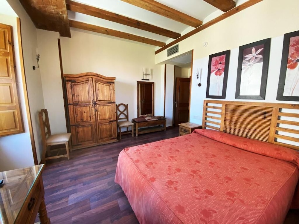Hotel El Rastro — hotel in Avila