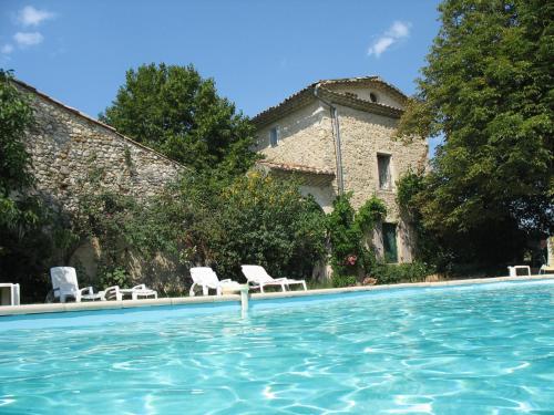 Chez Janie Hirst — hotel in Sauzet