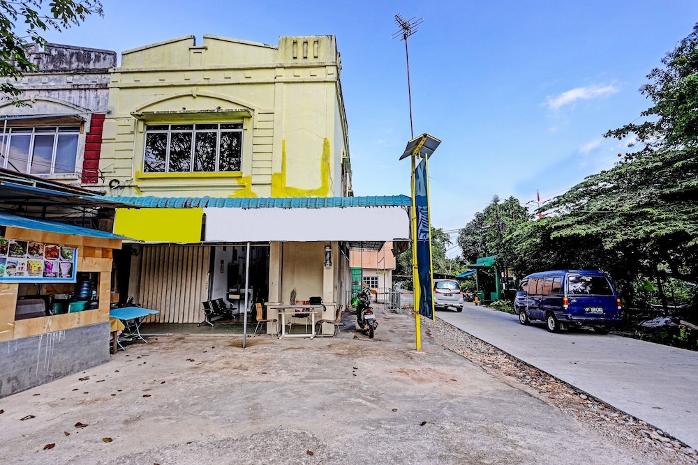 Hotel O Aulia Homestay Syariah — Batam