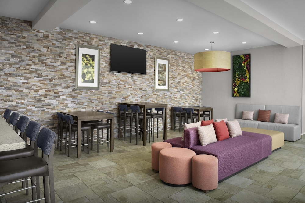 Hilton Garden Inn Gallup - photo 43