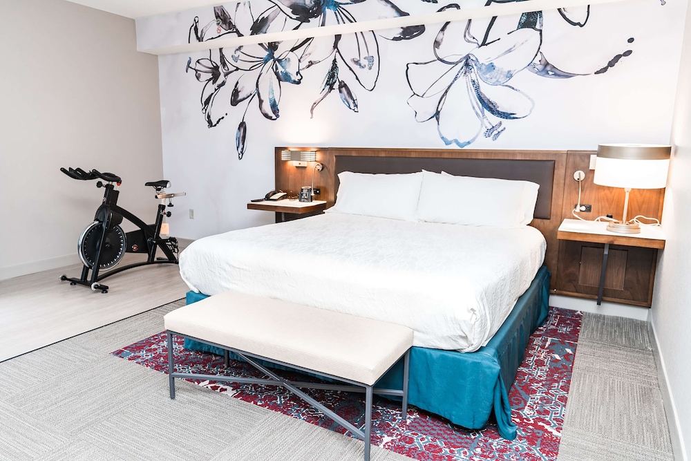 Hilton Garden Inn Fairfax - photo 12