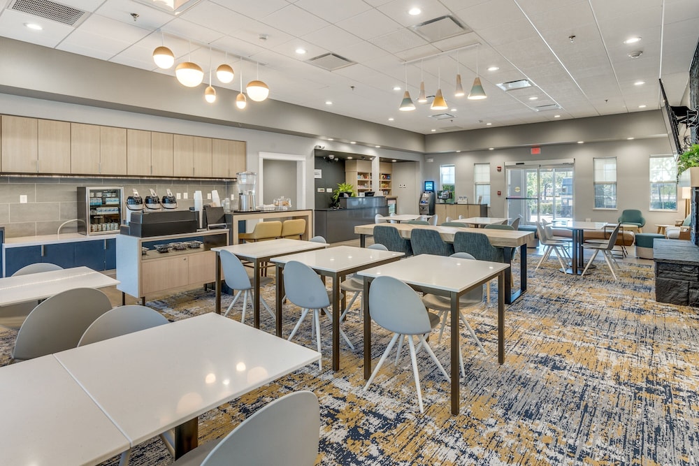 TownePlace Suites by Marriott Dallas Arlington North - photo 2