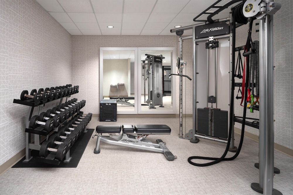 Embassy Suites Lincoln - photo 40