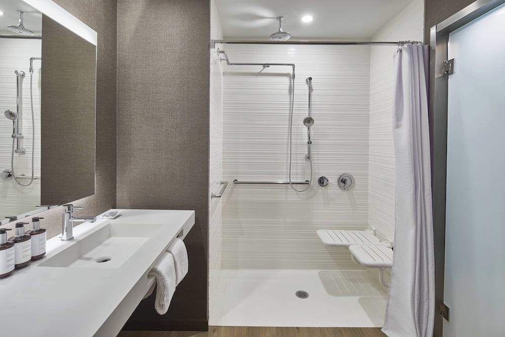 AC Hotel by Marriott Atlanta Airport Gateway - photo 17