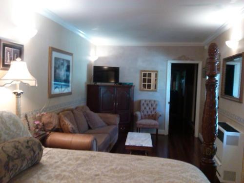 Fleur De Lac Europeran Inn - photo 21