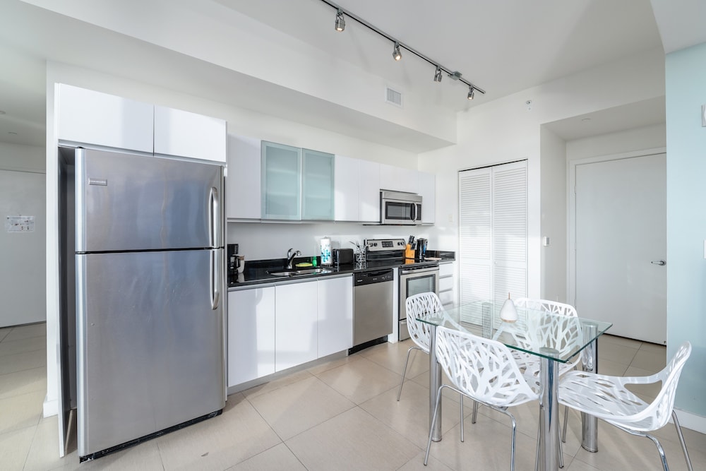 Churchill Suites Monte Carlo Miami Beach - photo 59