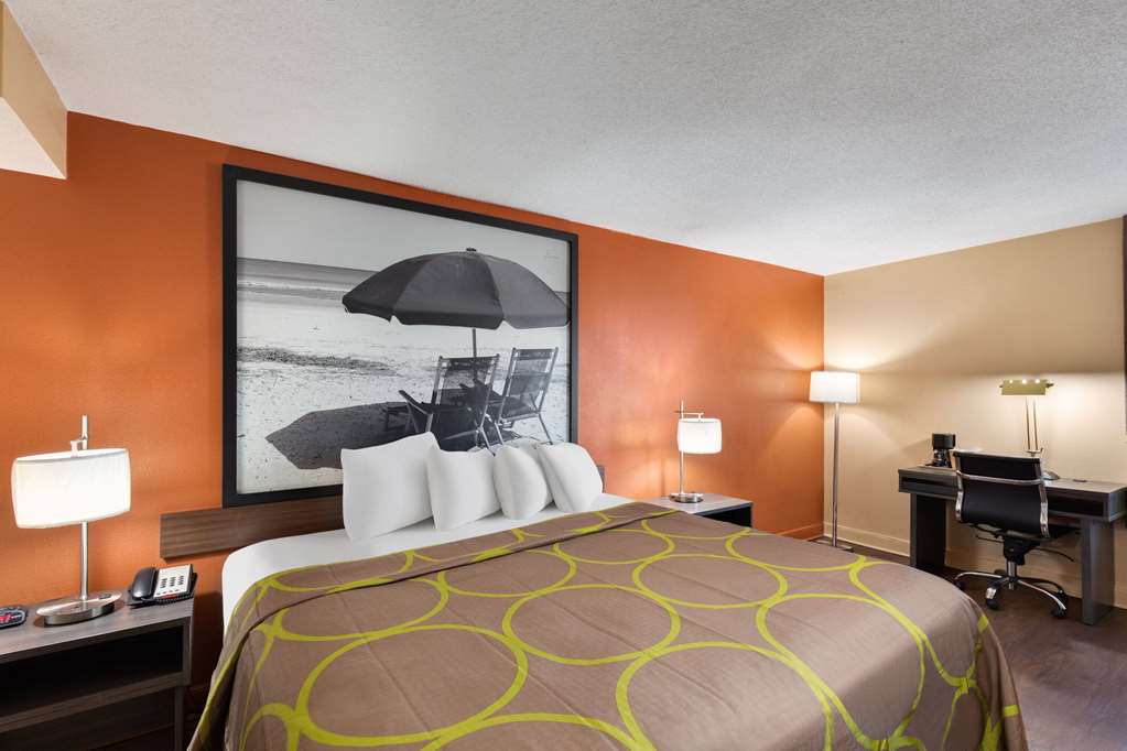 Super 8 by Wyndham Myrtle Beach Market Common Area - photo 18