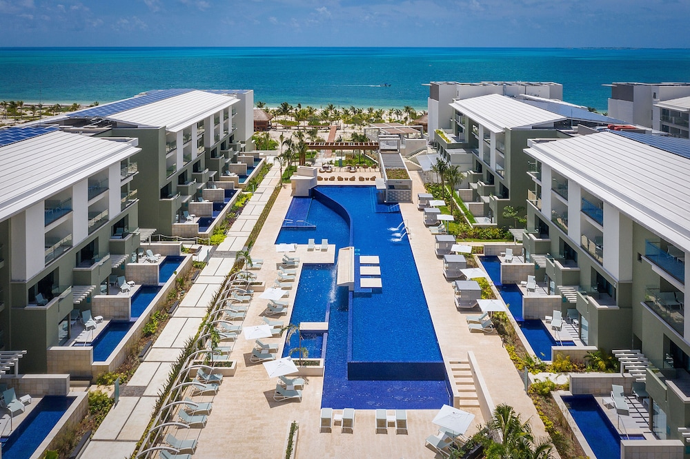 Catalonia Grand Costa Mujeres All Suites & Spa All Inclusive in Cancun, Mexico