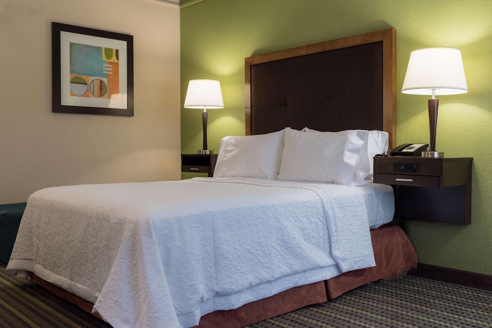 Hampton Inn Brooksville Dade - photo 37