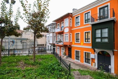 Casa Isabel Amazing 5Br House in Prime Location — 4-Star Luxury Hotel in Istanbul, Turkey