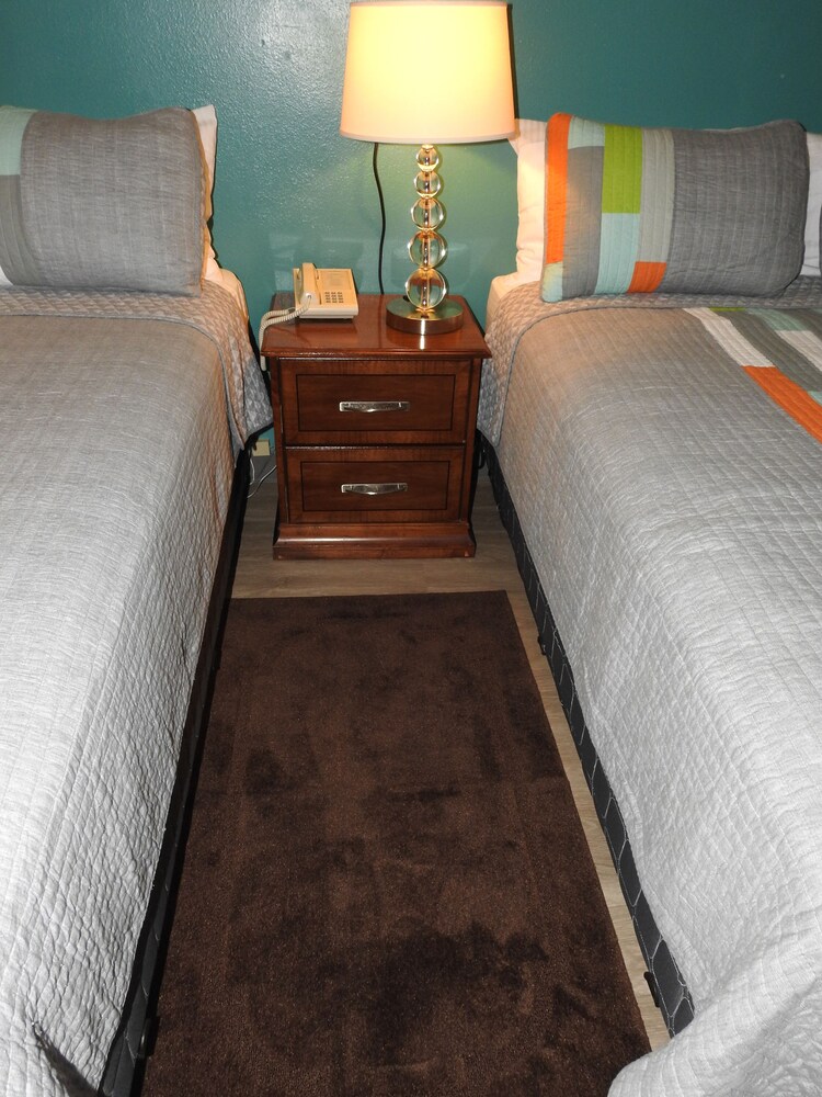 Edelweiss Inn - photo 16