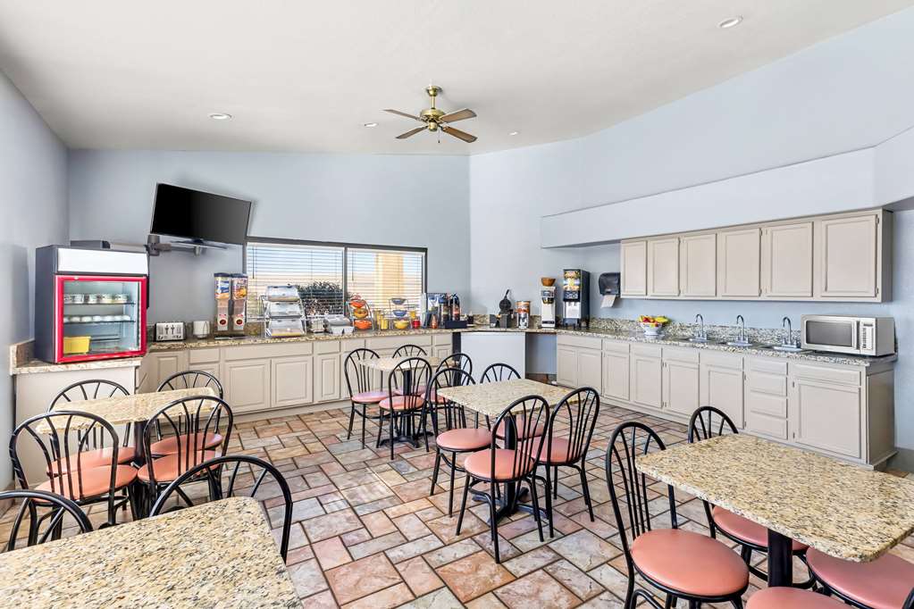 Days Inn by Wyndham Buckeye - photo 20