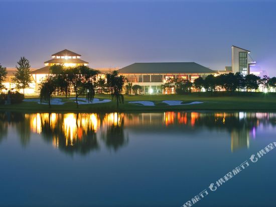 Shuangshan Golf &Resort in Zhangjiagang, People's Republic of China