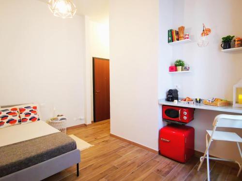 Cozy Flat 50 Meters from the Metro — 4-Star Luxury Hotel in Milan, Italy