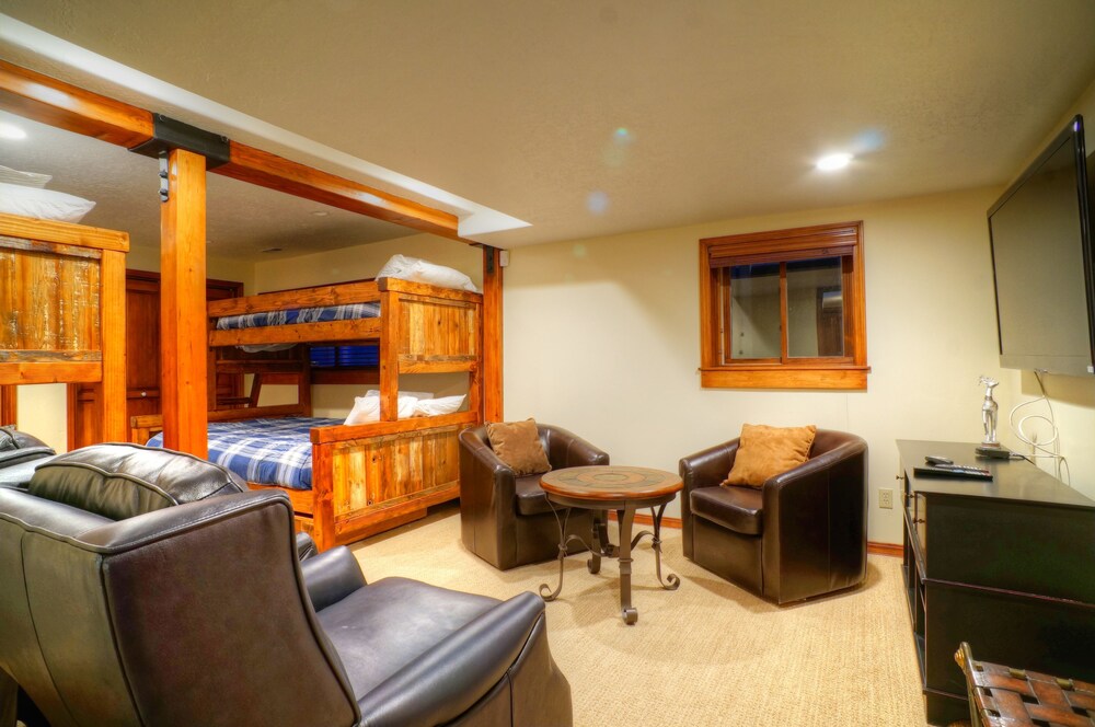Abode off Main - photo 7